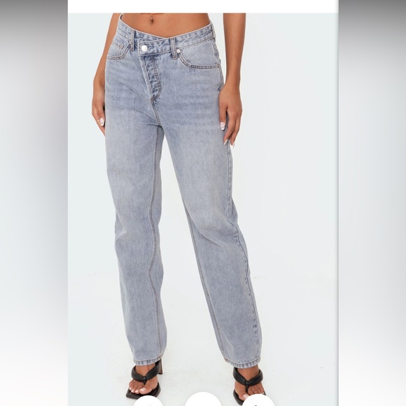 Edikted Boyfriend Jeans - Picture 2 of 8